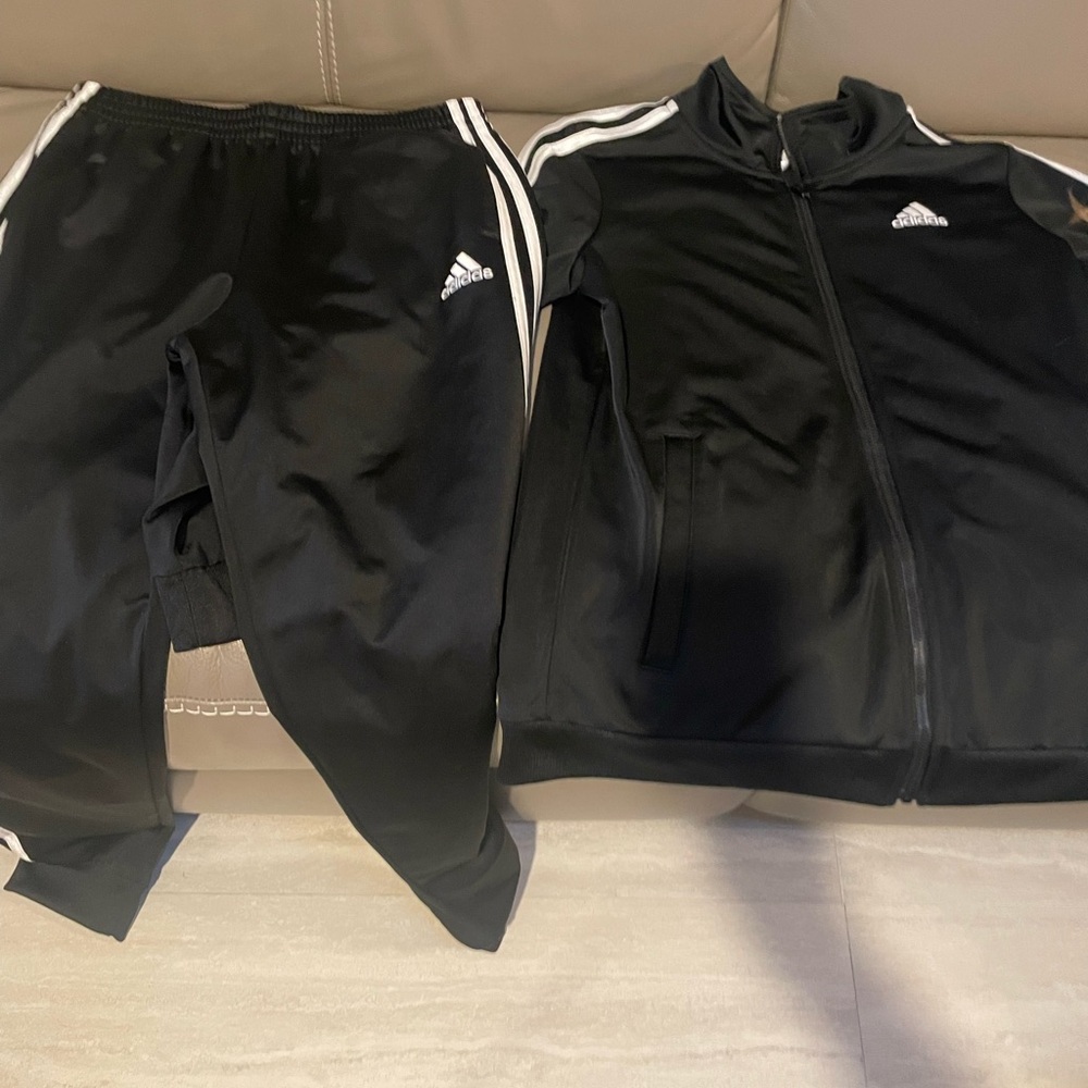 Boys Youth Large Adidas Track Suit Practically New worn x2